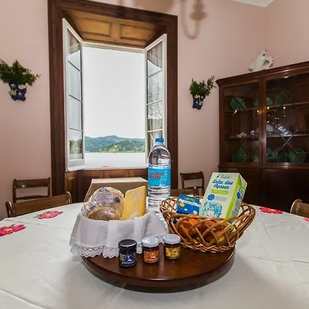 Casa Da Lagoa Furnas (Azores)